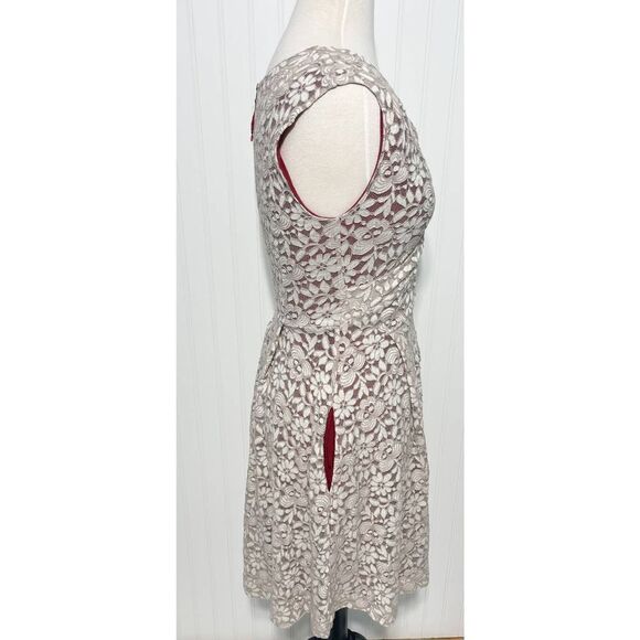 Anthropologie Maeve Dress Faux Wrap V-Neck Floral Lace Sleeveless Tan Small - Picture 5 of 12